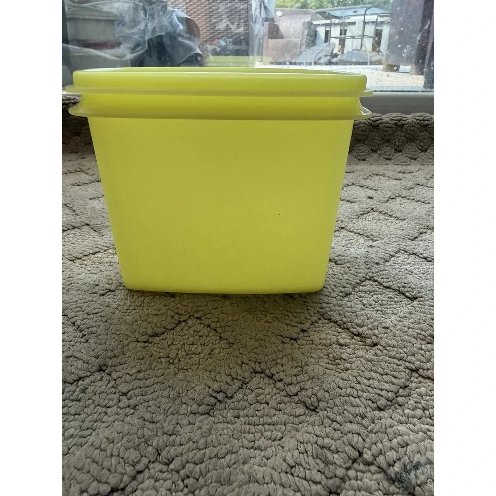 Tupperware this container space